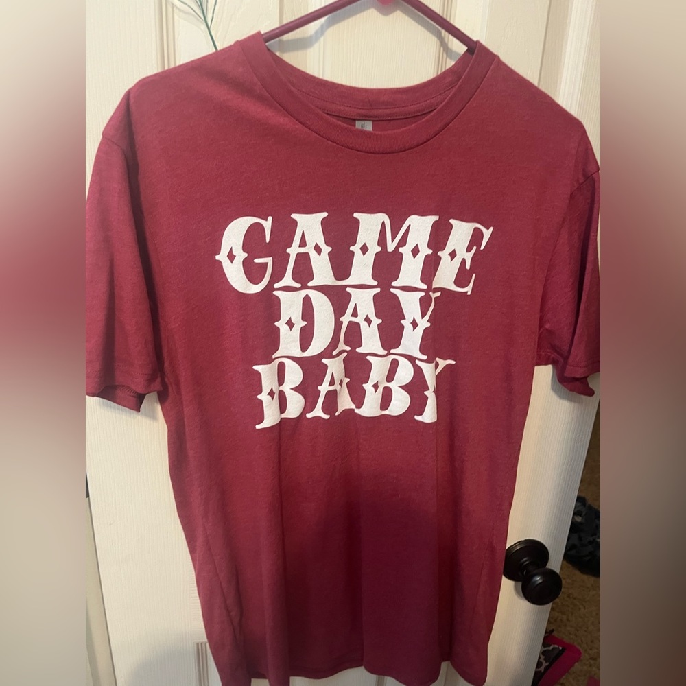 Women’s Red Game Day Tee NWT